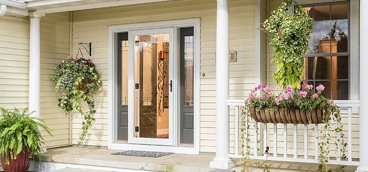 screen door installation in Petaluma